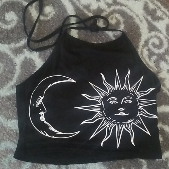 unknown Tops - Moon and sun crop tank top